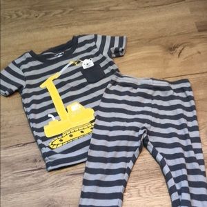 Carter’s PJ set